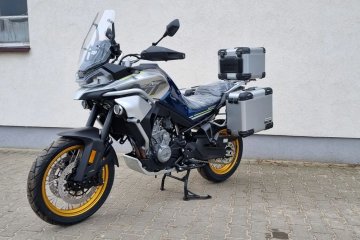 800MT Touring 2023 od MUDDY