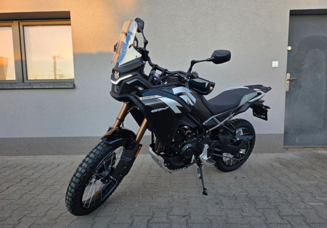 cf-moto