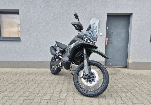 cf-moto