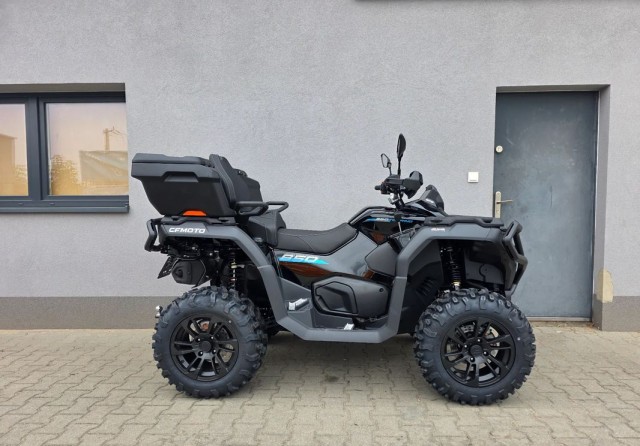 cf-moto