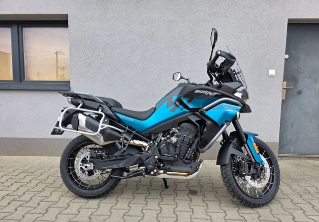cf-moto